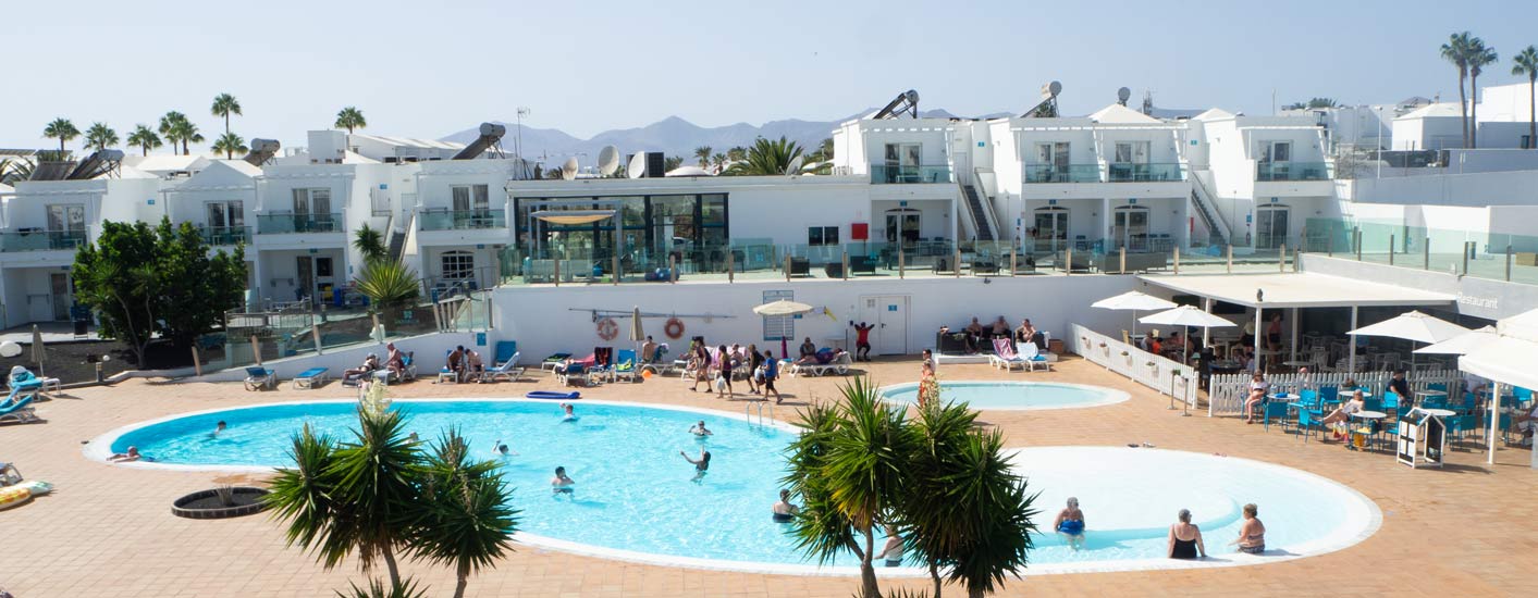 pool hotel plaza palmeras pool area hotel plaza palmeras