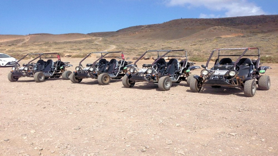 Experiences hotel plaza palmeras Buggy tour Lanzarote hotel plaza palmeras